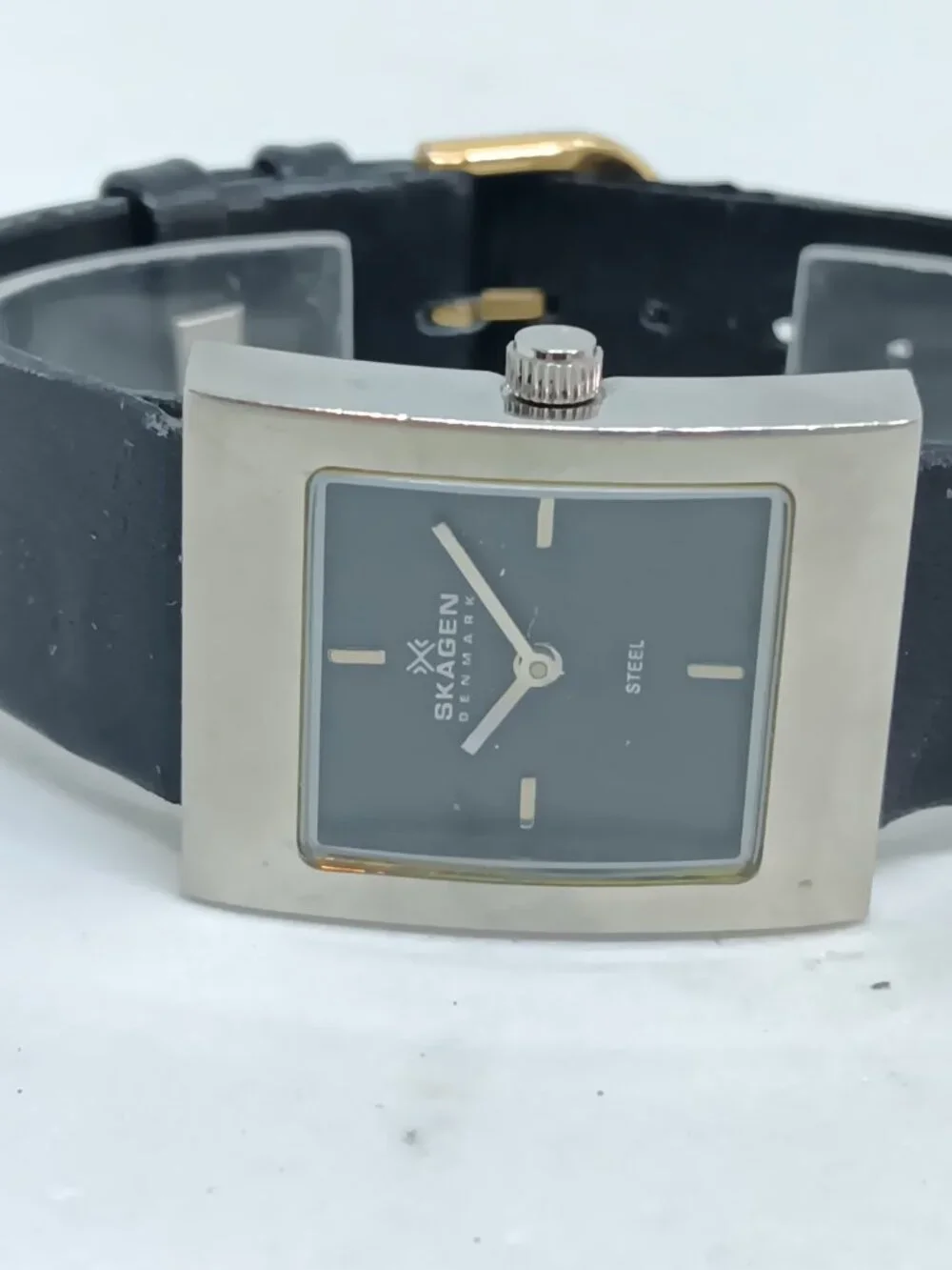Skagen 227SSLB Women's 24mm x 31mm Rectangle Dial S/Steel Quartz Watch NEW BATT